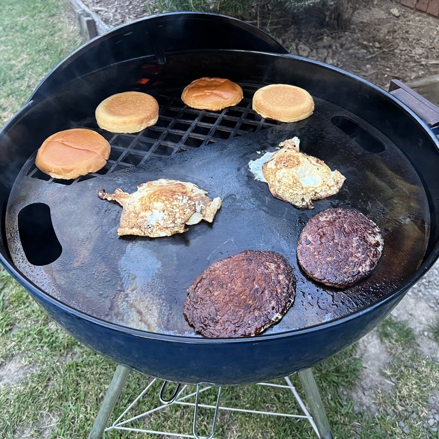 Weber Kettle Smash Plate & Grill Plate Guide: The Story Behind One of Our First Products