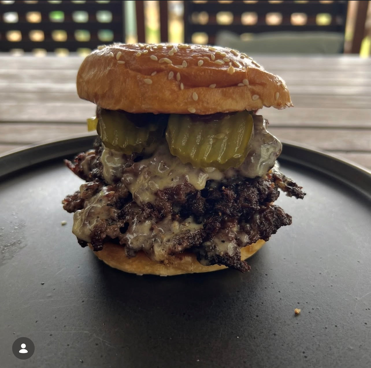 The Ultimate Guide to Cooking the Perfect Smash Burger on a Charcoal BBQ