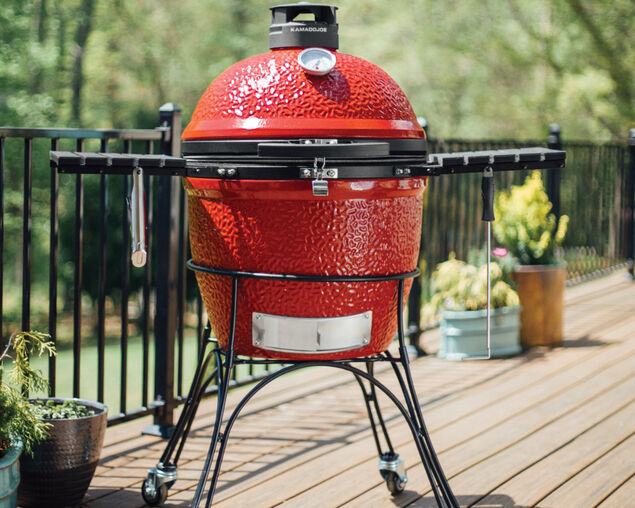 Kamado Joe Classic ceramic BBQ – shop CLD Fabrication deflector plates and accessories