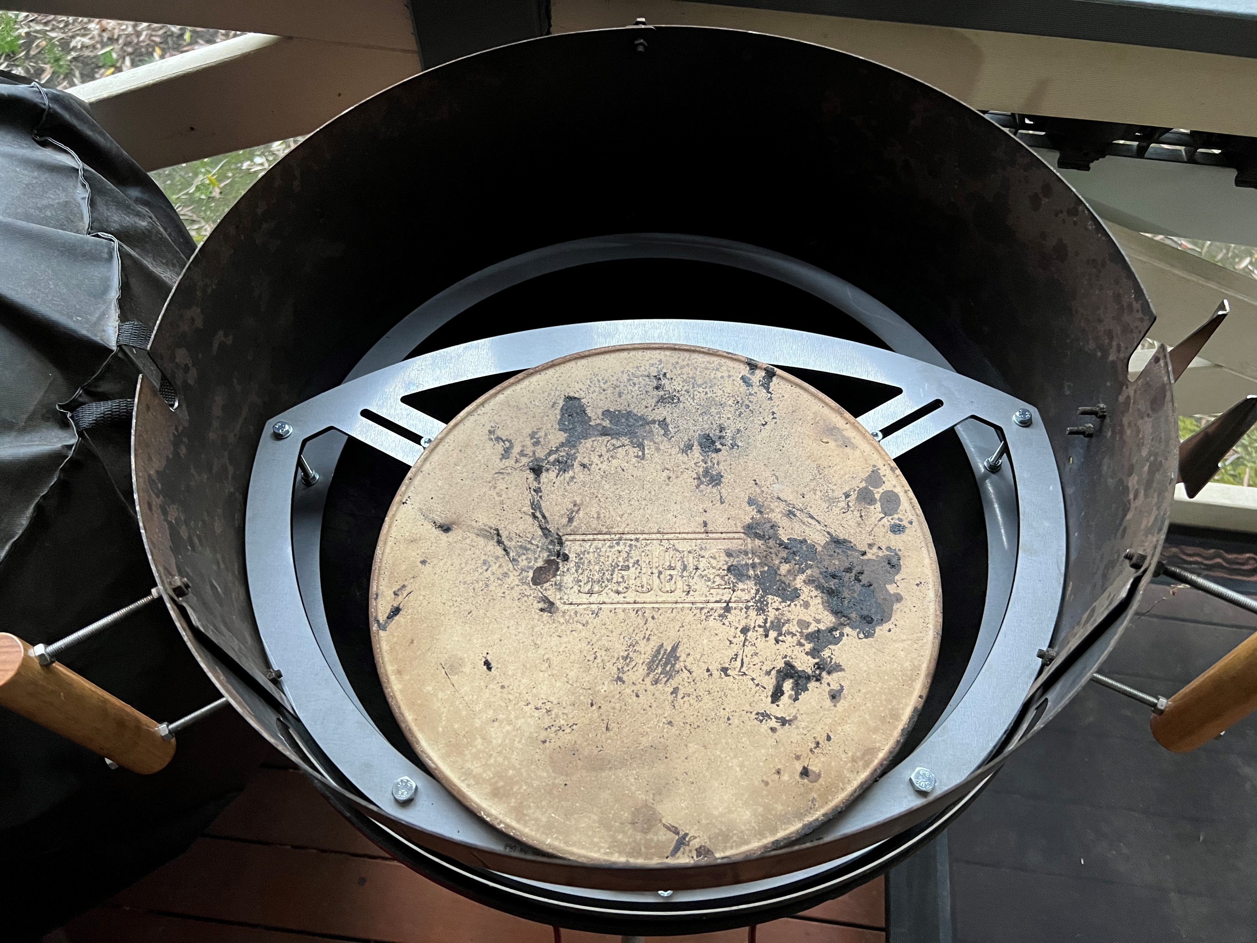 Kettle Pizza Stone Holder