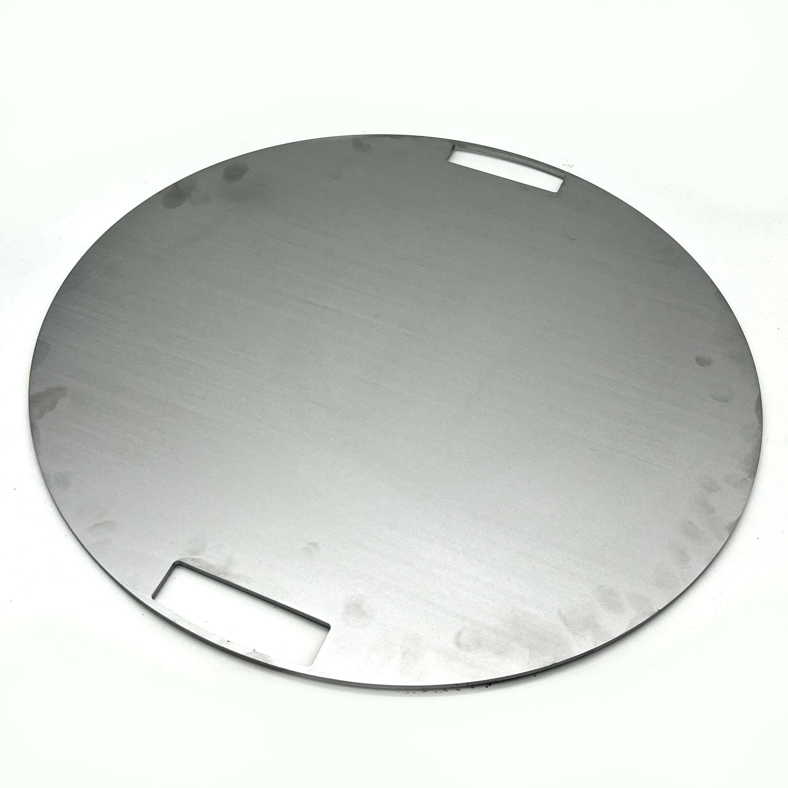 angle view of the plate showing the grab handles, suits kamado kettles also
