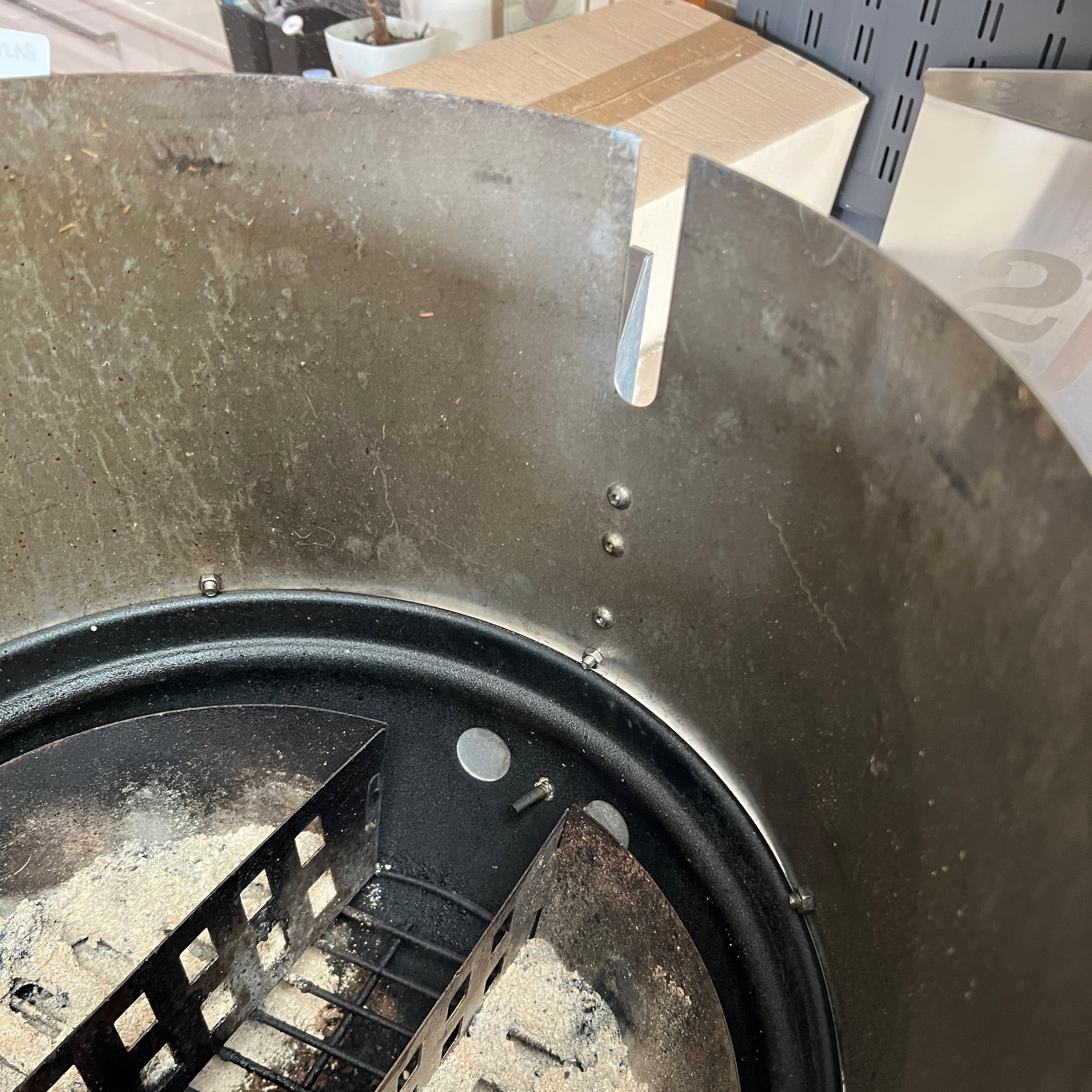 CLD Fabrication 304SS riser showing temperature probe wire cut-out slot